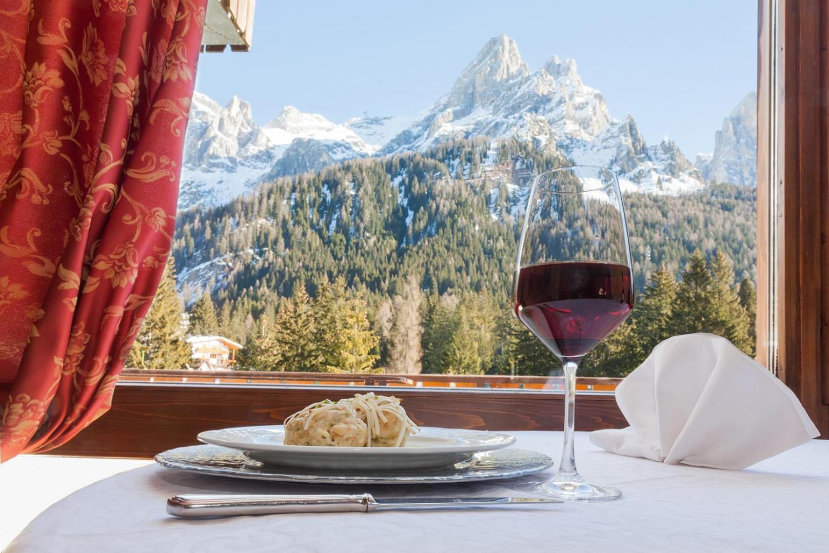 Hotel Europa San Martino Di Castrozza Exterior photo