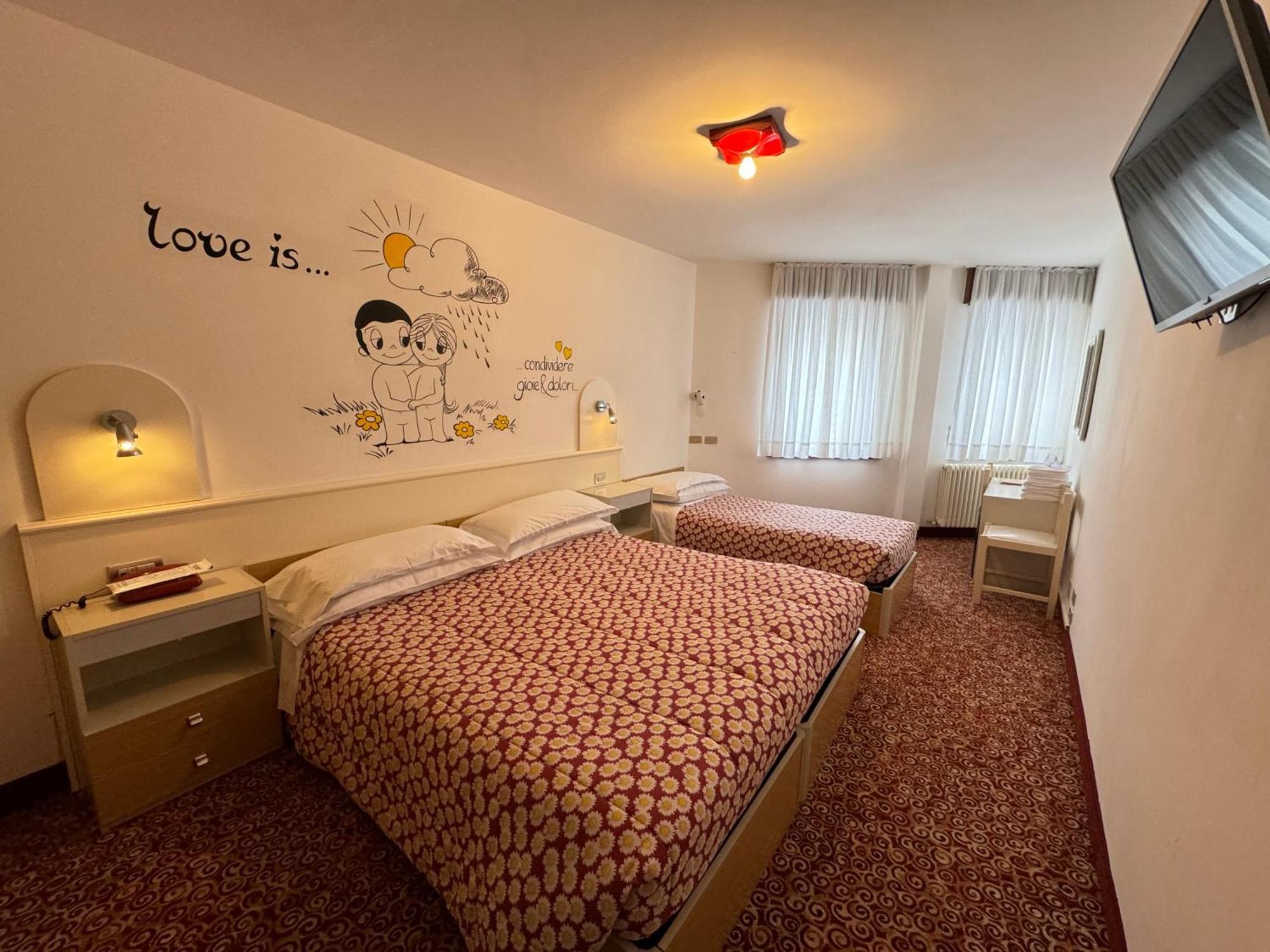 Hotel Europa San Martino Di Castrozza Room photo